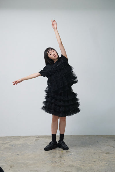 ROSE SYMPHONY SHORT SLEEVE BLACK-SAENGIN STUDIOS-APOC STORE