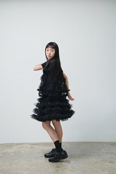 ROSE SYMPHONY SHORT SLEEVE BLACK-SAENGIN STUDIOS-APOC STORE