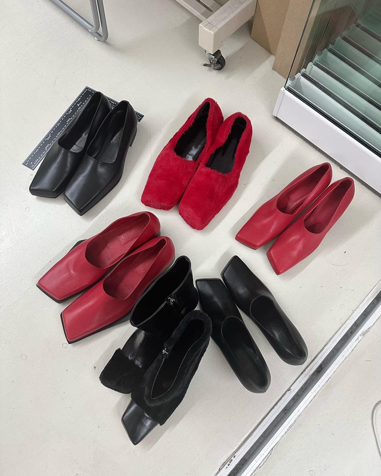 black slashed loafers-Sung Ju-APOC STORE