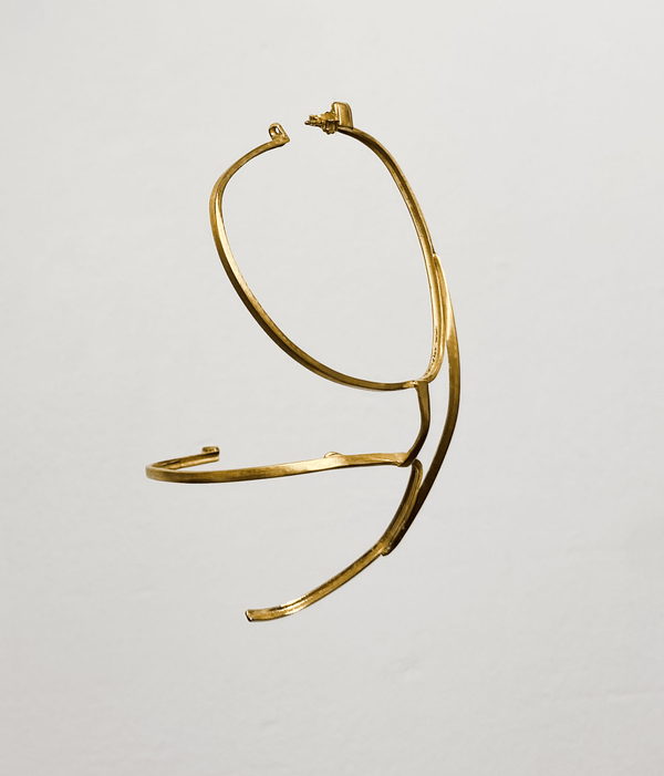 Single big gold glasses earring 4-Lou de Bètoly-APOC STORE