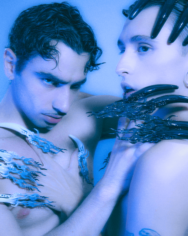 Giger Black-Texto Dallas-APOC STORE