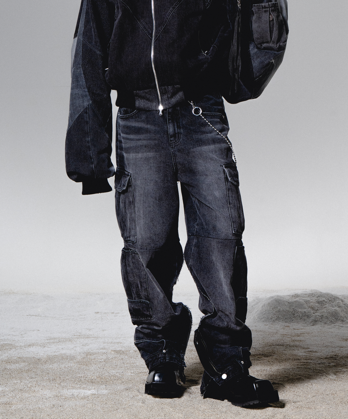 Surgery surgery cargo double jeans 'black denim' – APOC STORE