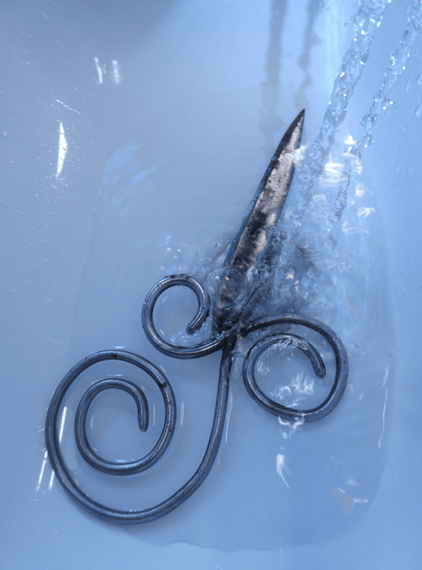 The spiral knife-Chloe Arrouy-APOC STORE