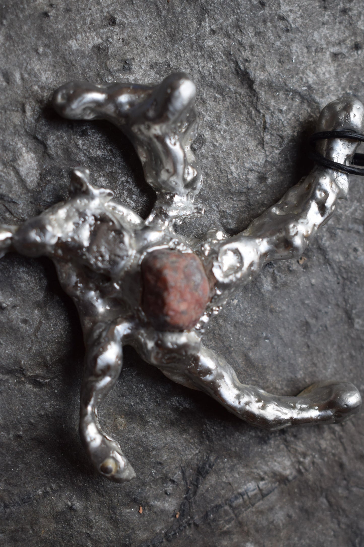 Thordis Pendant-Anniken Ovrebo-APOC STORE