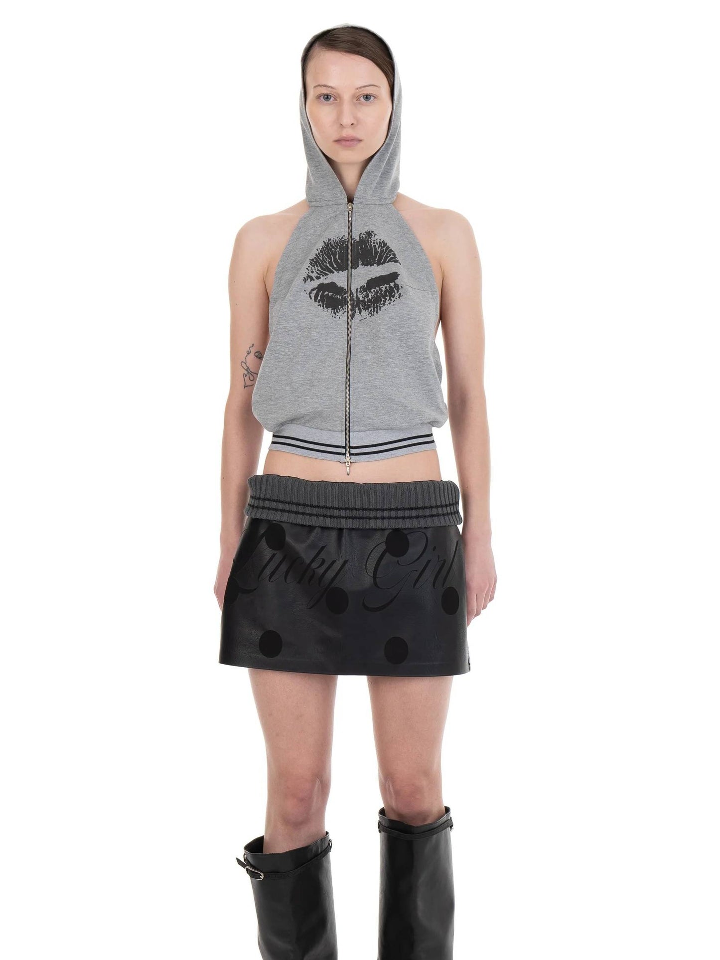BACKLESS HOOD TOP KISS-Urte Kat-APOC STORE