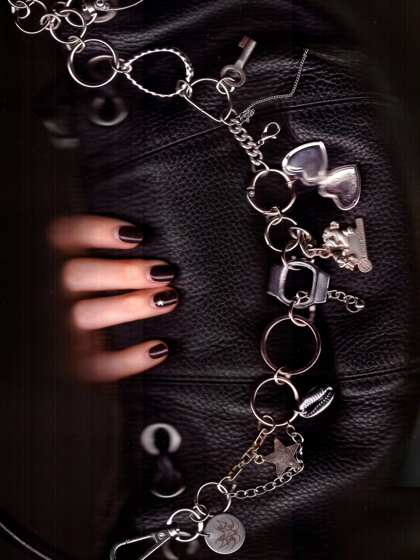 Memory Links chain-Alisa Cayoo-APOC STORE