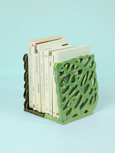 Laberinto Book Holder-Ana Drucker-APOC STORE