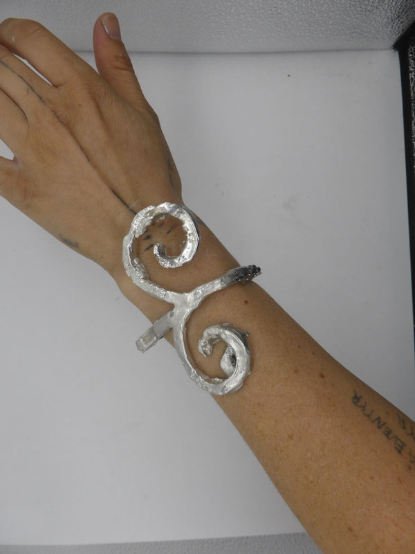 Anlaug Medium Wrist Piece-Anniken Ovrebo-APOC STORE