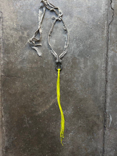 BOW SHACKLE-TÔGENESIS-APOC STORE