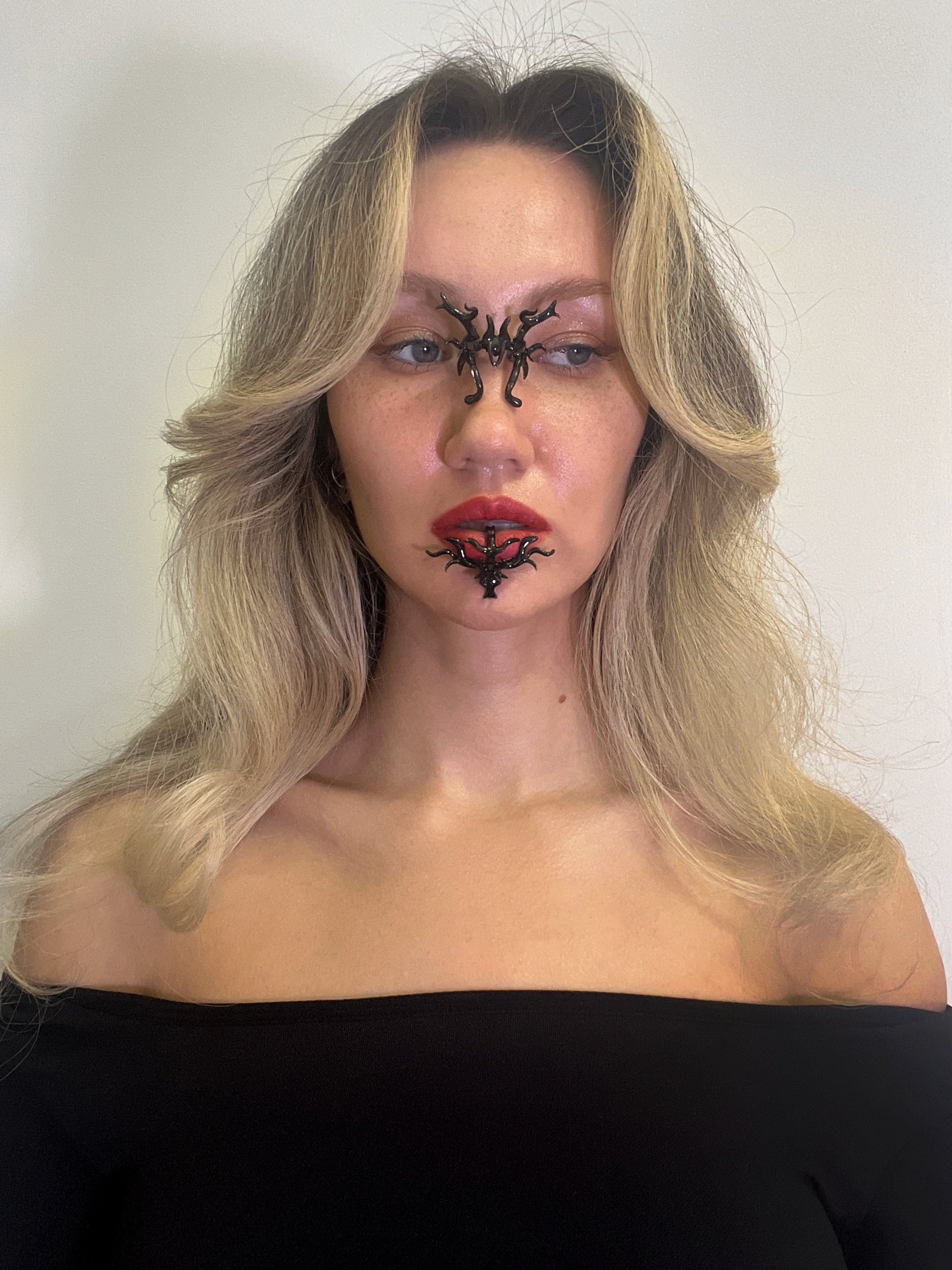 Black Lip cuff-WHYNOEN-APOC STORE