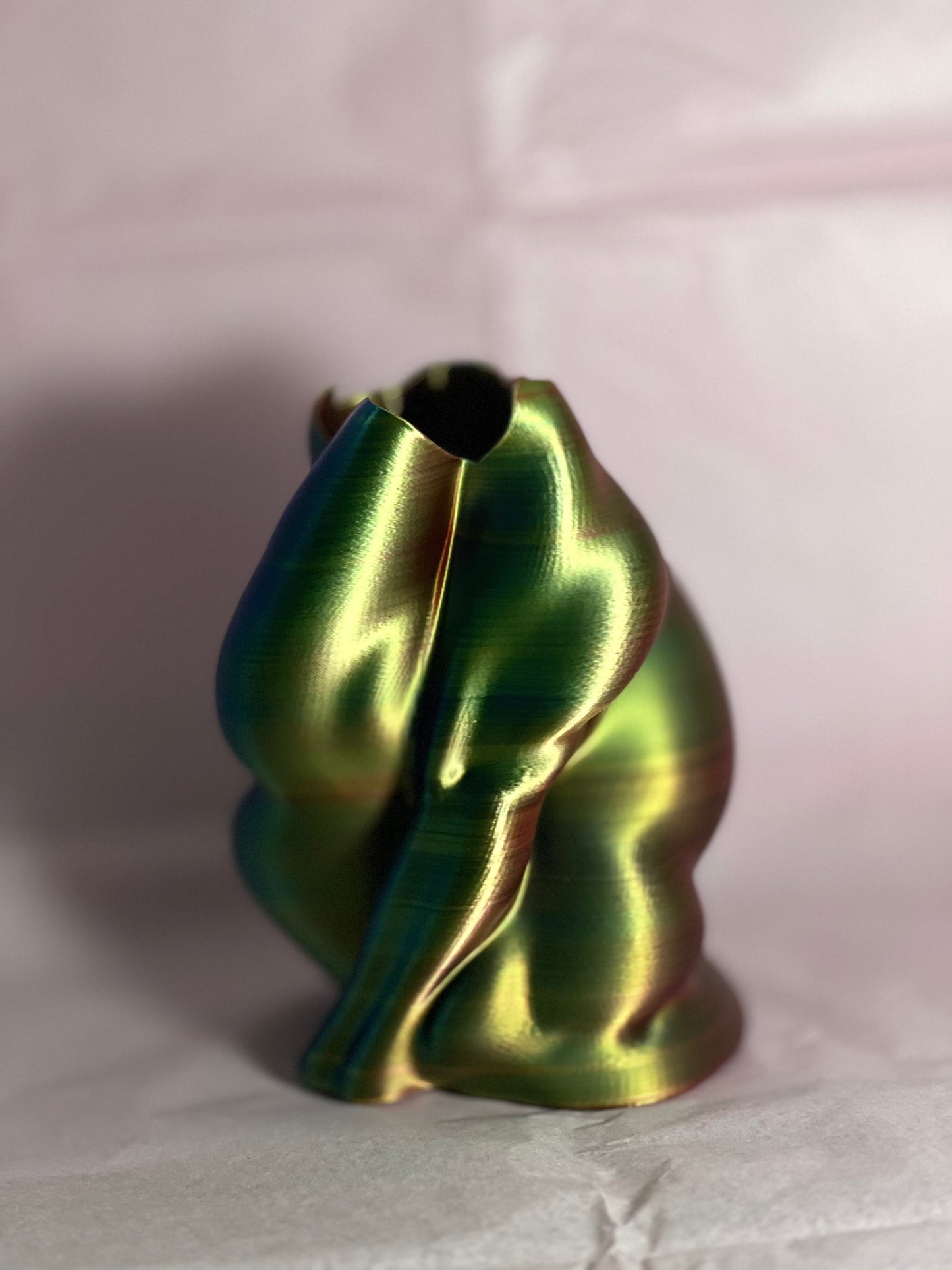 Heart Vase in BLUE/GREEN/PURPLE gradient-VIVID-APOC STORE