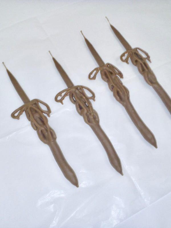 bow candle-Ola Lewczyk-APOC STORE