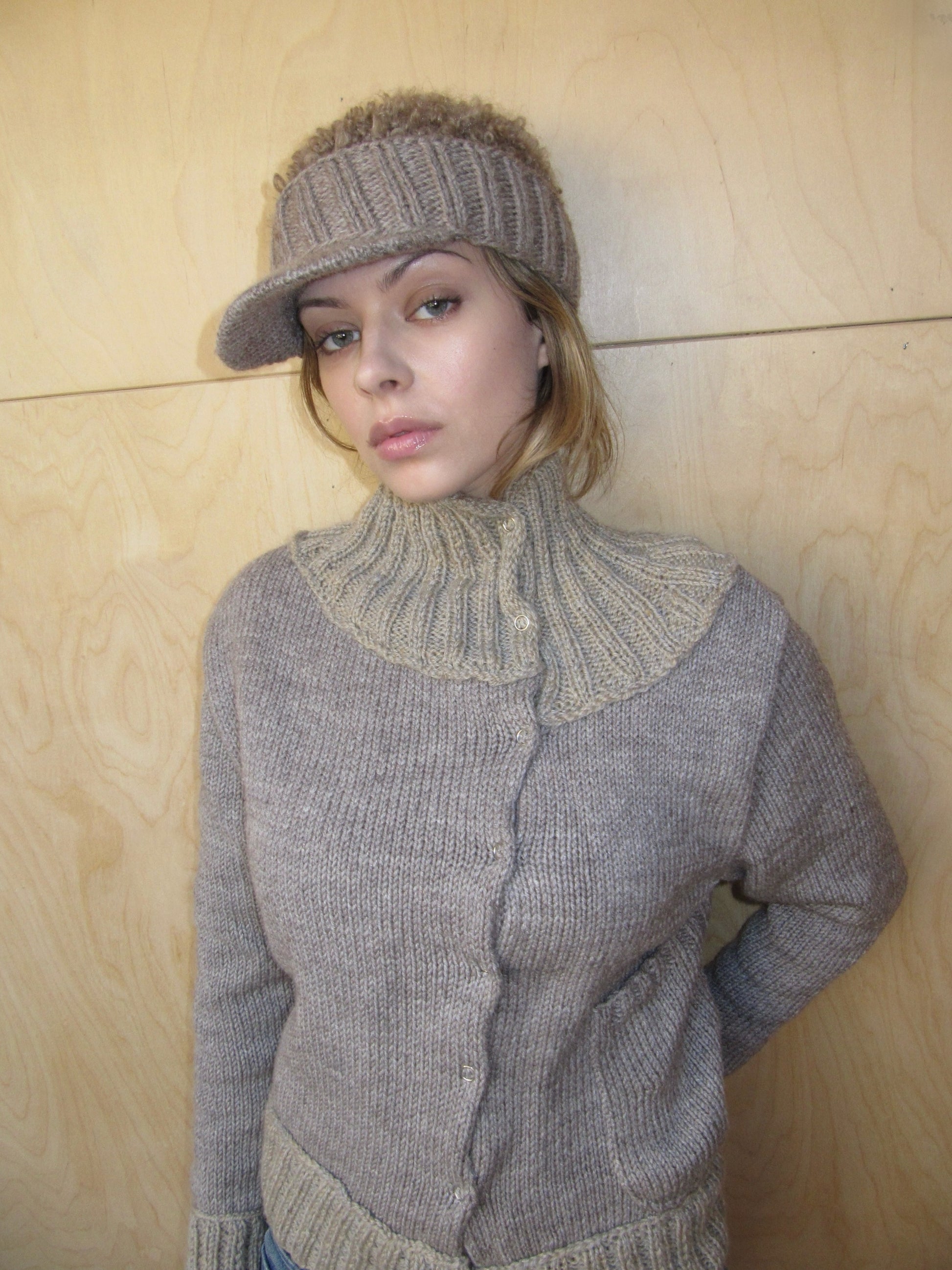 Cardigan “Granny’s Knit” Beige-V4K-APOC STORE