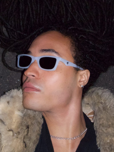 Sleazy Milky White - Smoke Lenses
