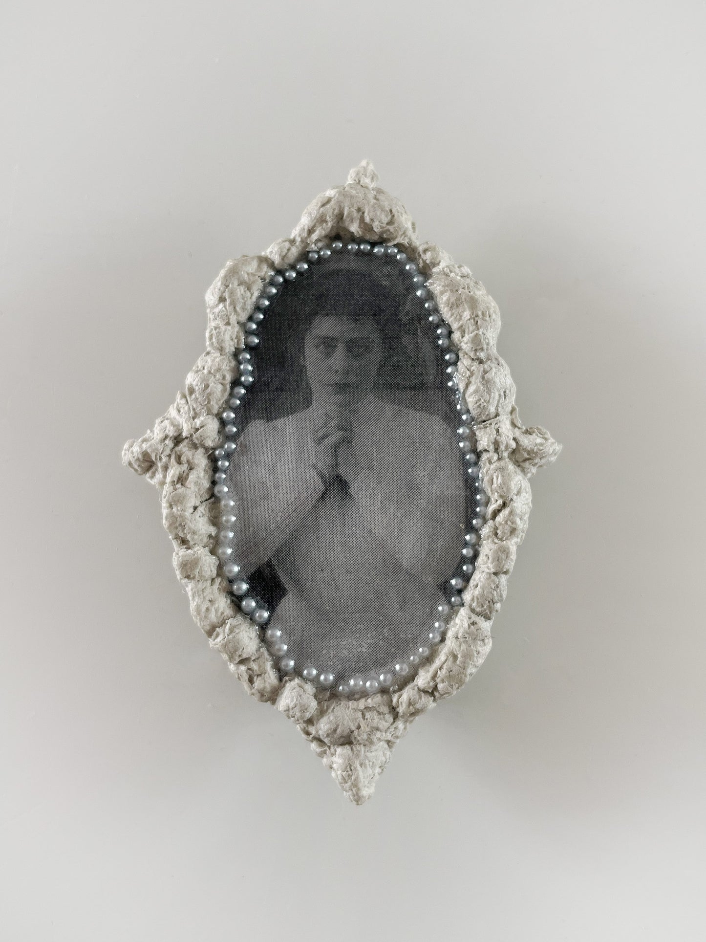 Betty Nansen Brooch-Sisse Bjerre-APOC STORE