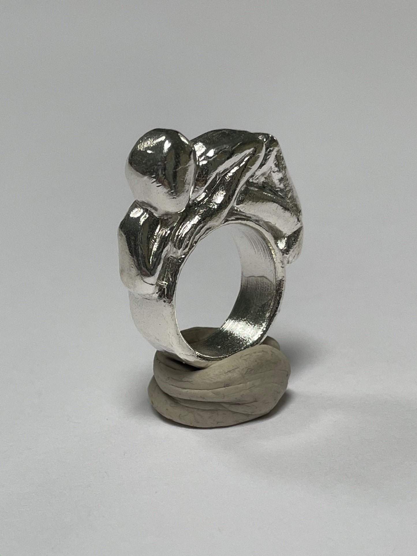 Fufluns Ring-WILLA / HILFREICH-APOC STORE