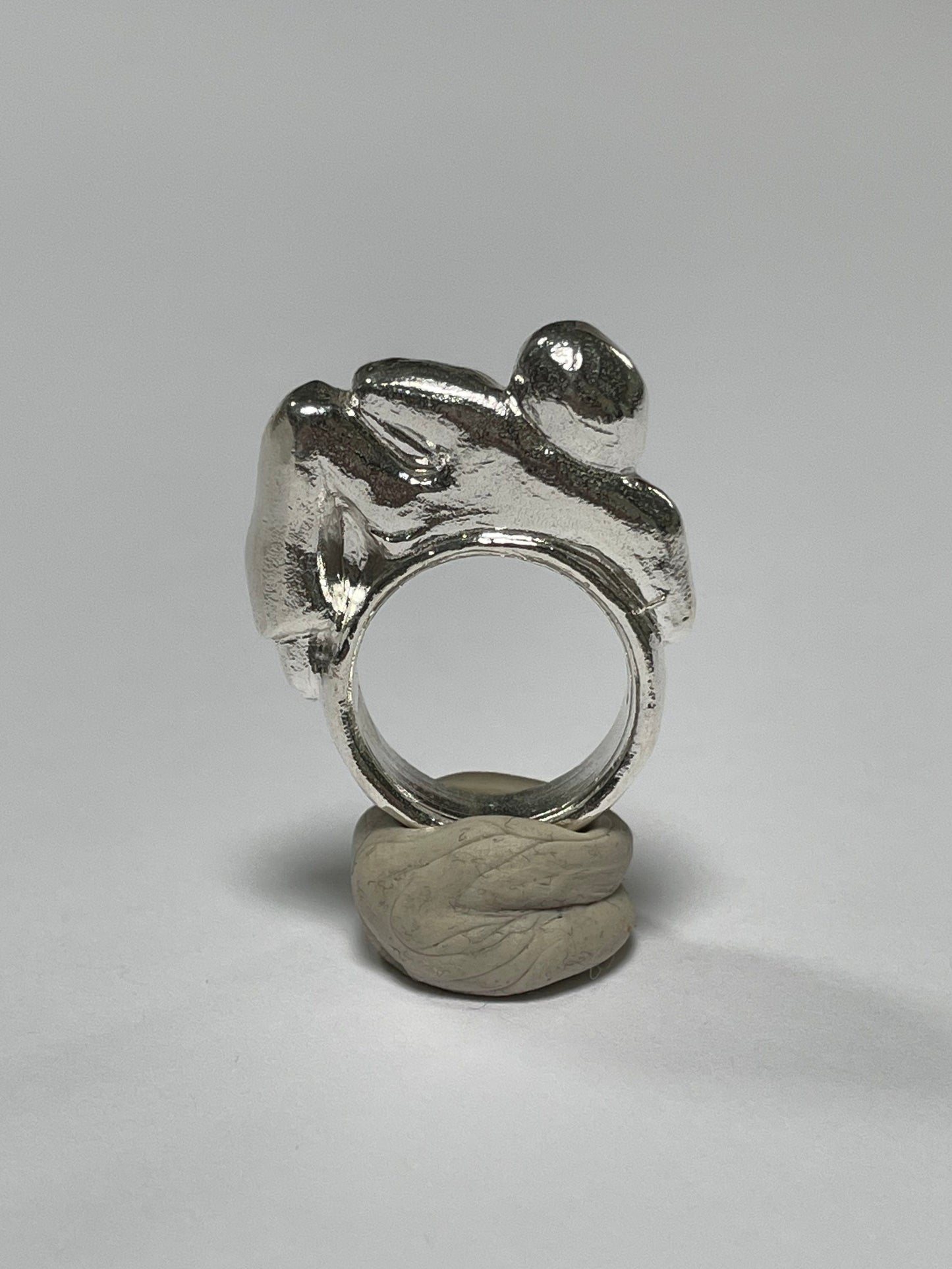 Fufluns Ring-WILLA / HILFREICH-APOC STORE