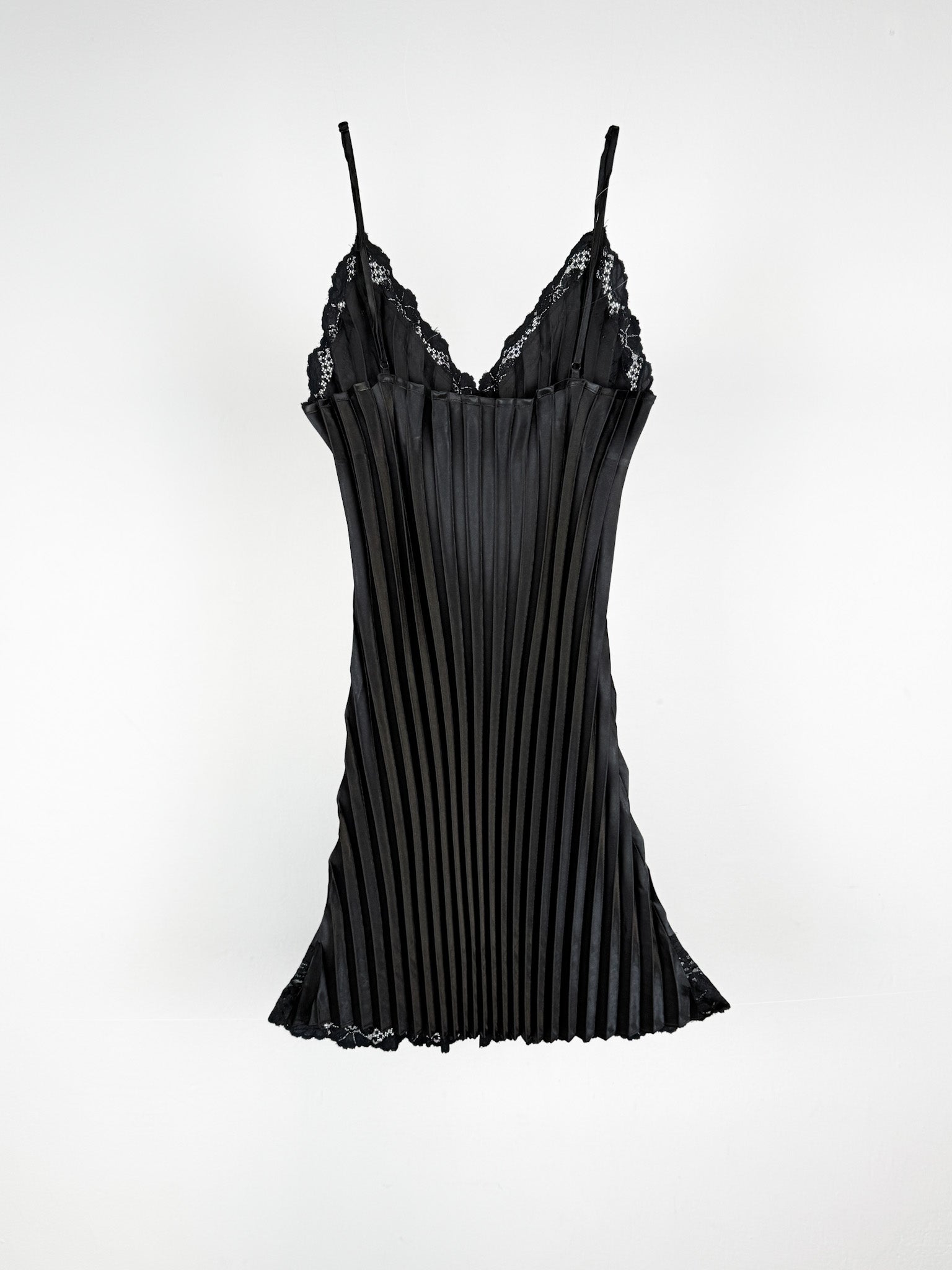 BLACK PLEATED DRESS-Lou de Bètoly-APOC STORE