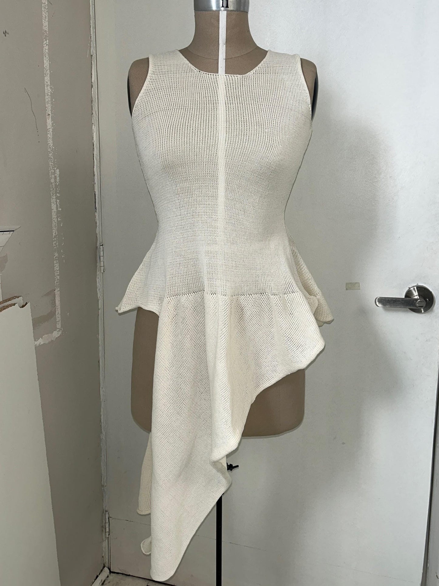 Side Hold Top Cream-Krystal Paniagua-APOC STORE