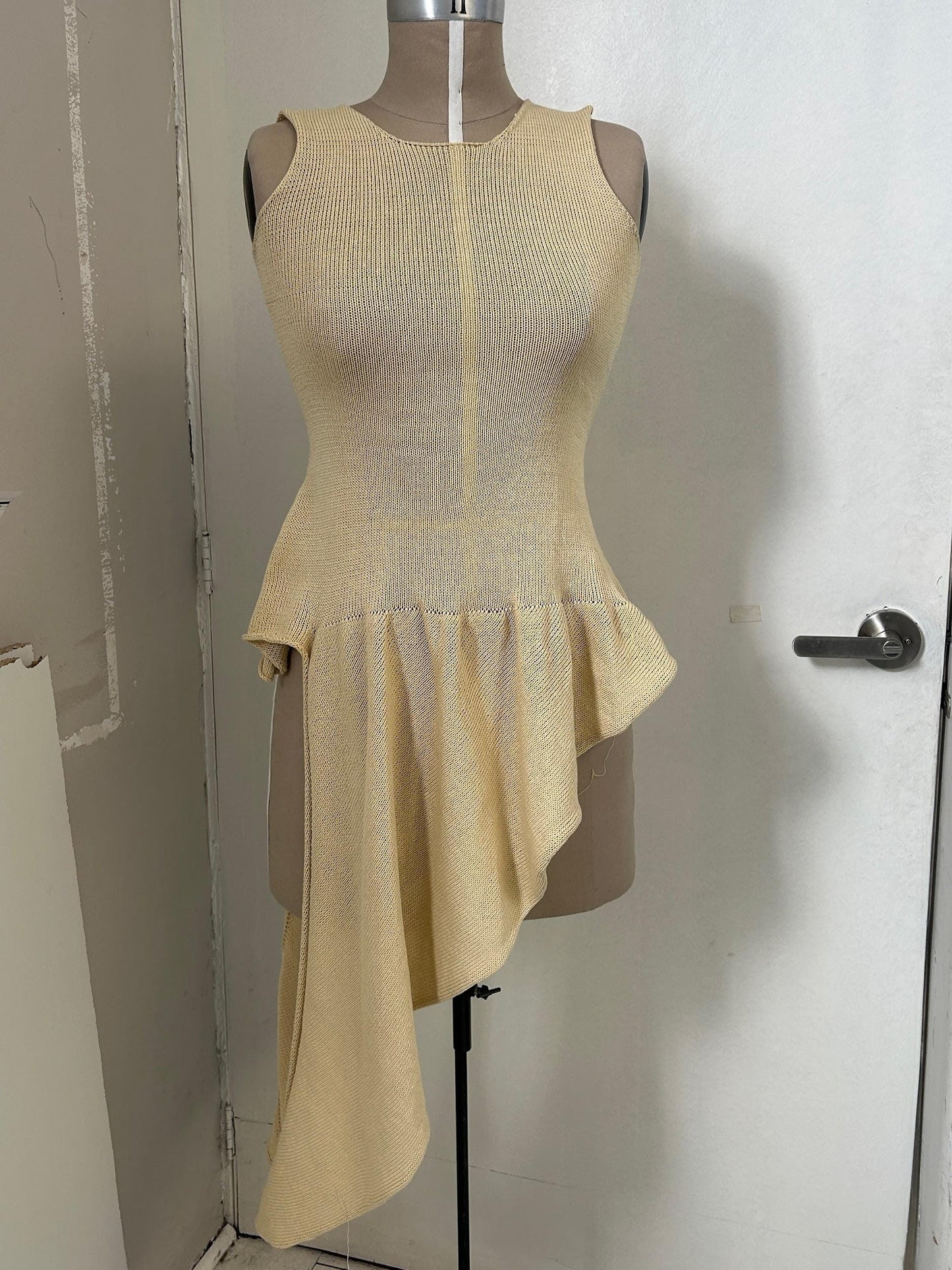 Side Hold Top Beige Sand-Krystal Paniagua-APOC STORE