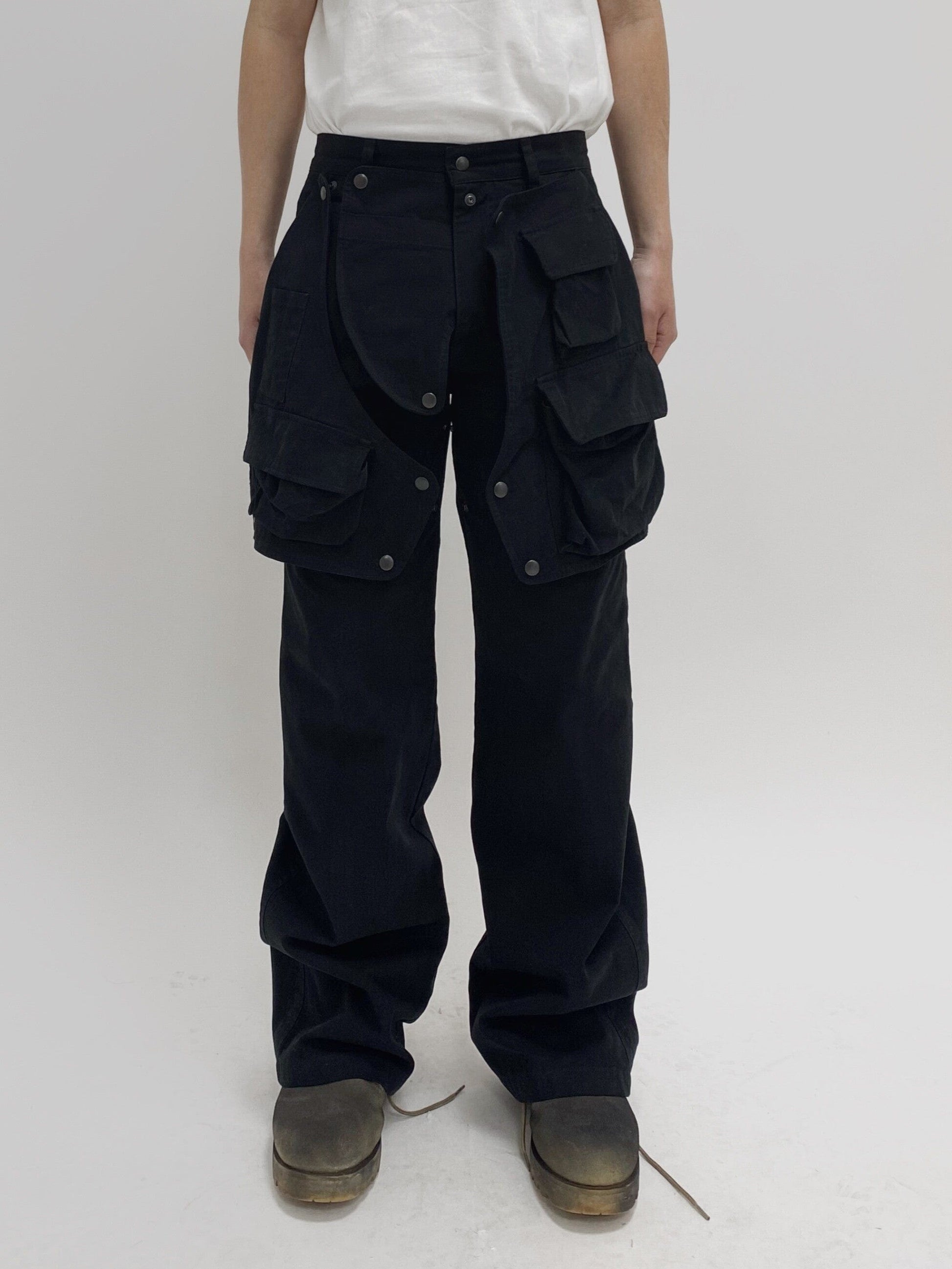 HIDDEN CARGO POCKET PANTS BLACK-EGNARTS-APOC STORE