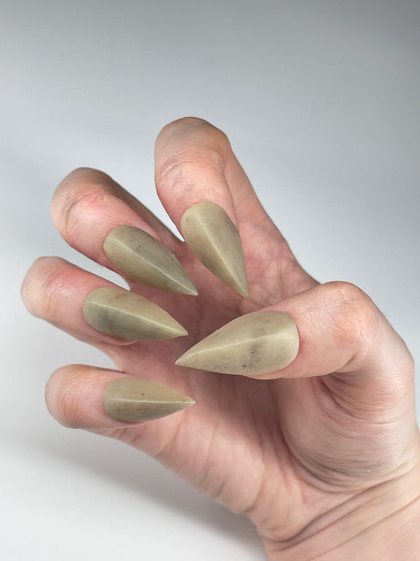 „CLAWS“-Raw Nails-APOC STORE