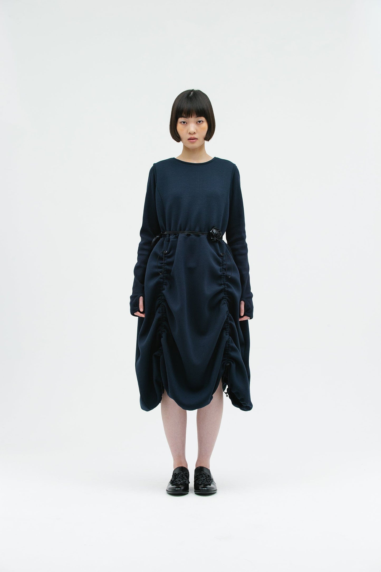 JERSEY SHIRRING DRESS NAVY-SAENGIN STUDIOS-APOC STORE
