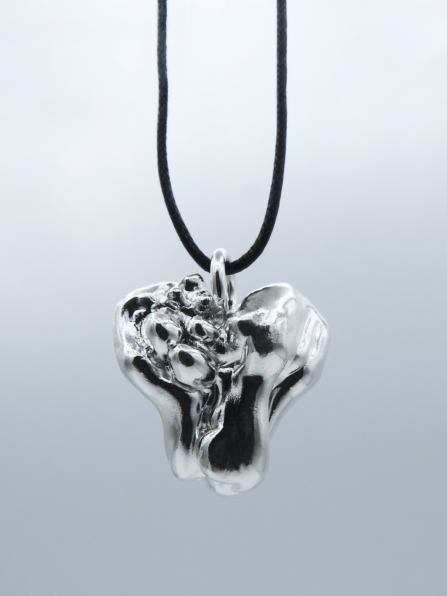 Xeno Heart Pendant-Miosis Design-APOC STORE