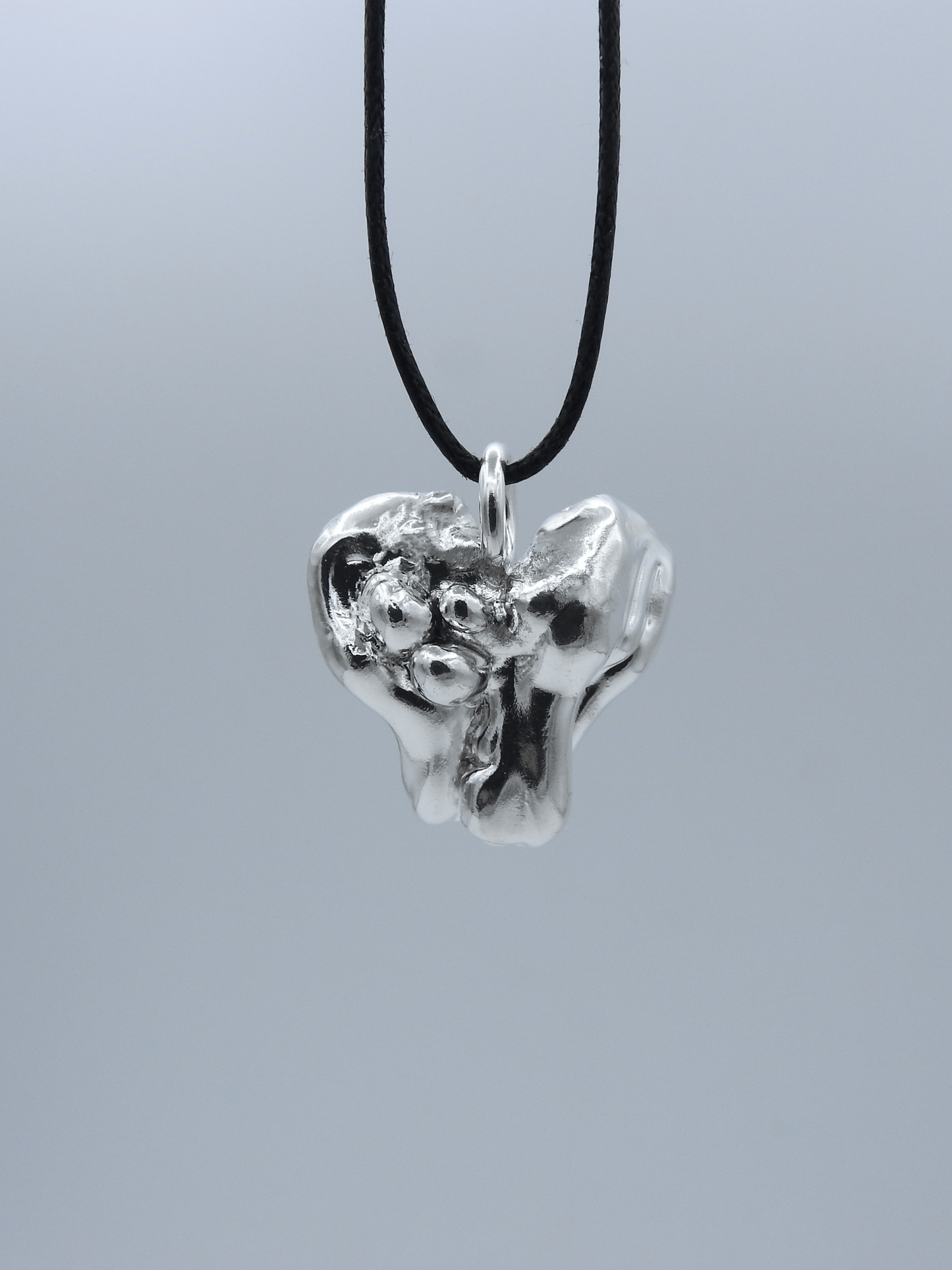 Xeno Heart Pendant-Miosis Design-APOC STORE