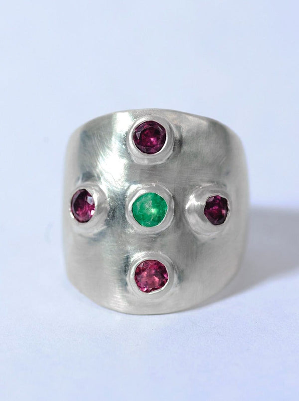 Rhodolite and Emerald Shield Ring-NORAIZUXX-APOC STORE