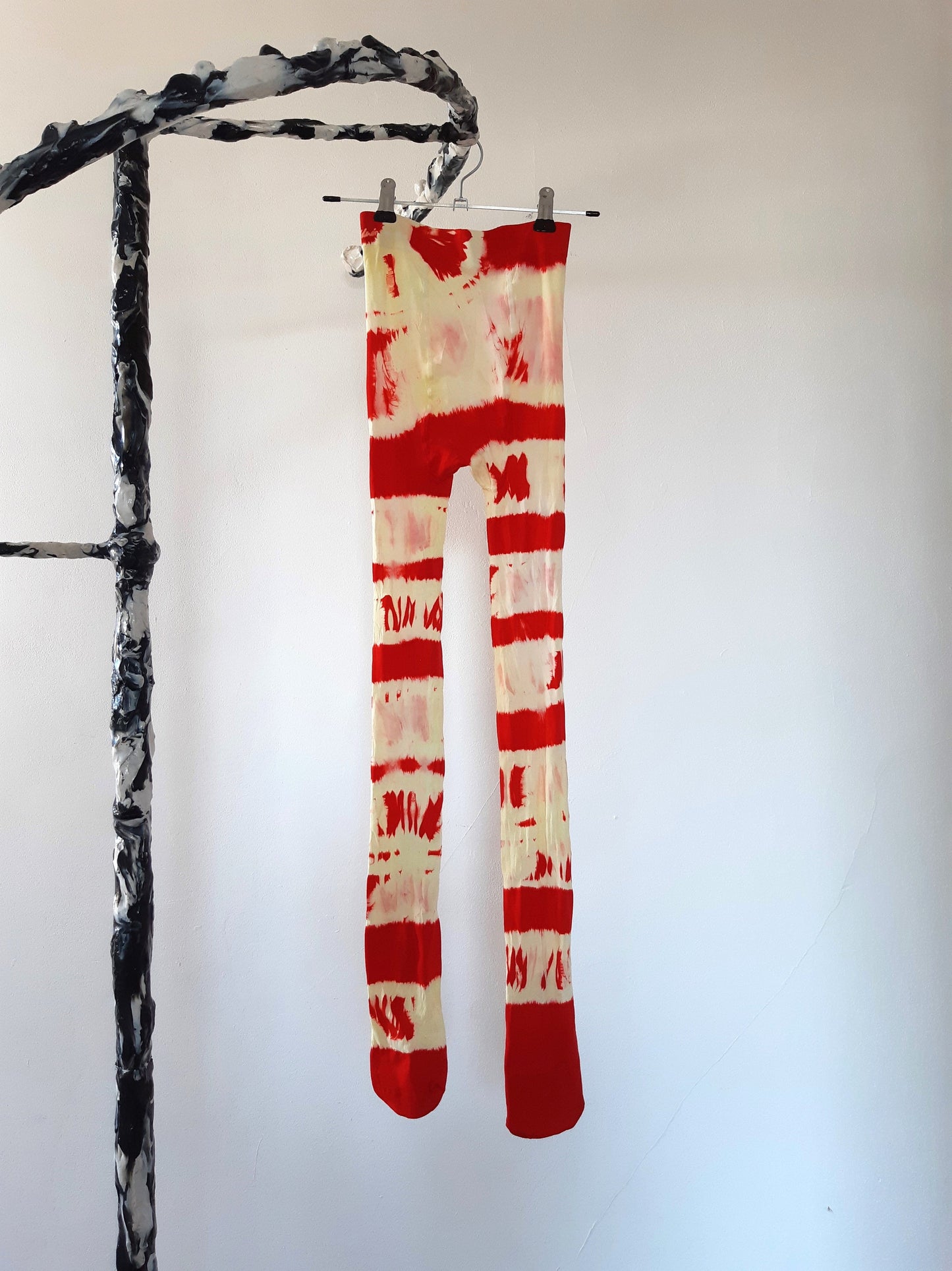 Hand Dyed Tights Red White-Celia Calderón Asensio-APOC STORE