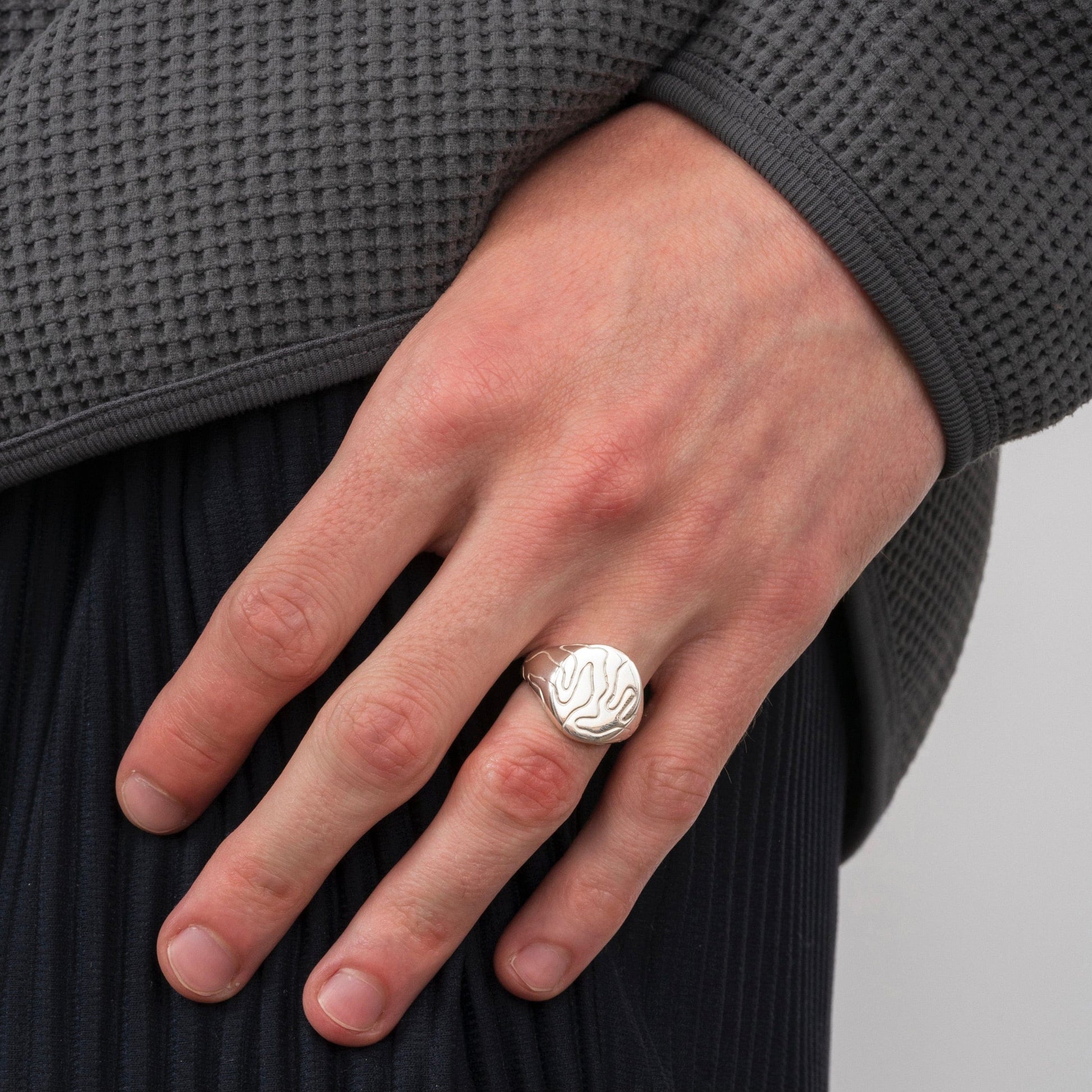 Topology Signet Ring-OCTI-APOC STORE