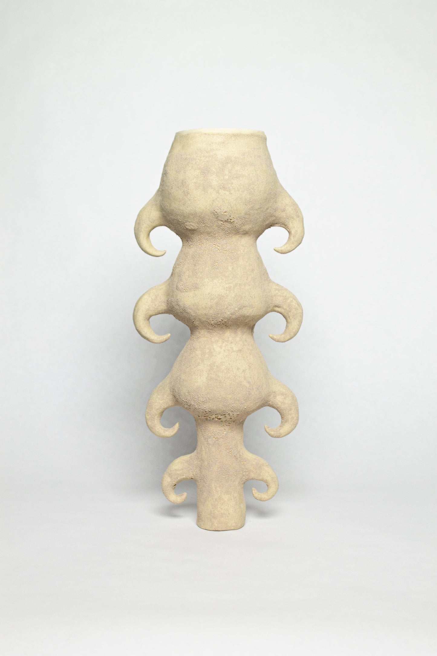 Beige vase-Cléo SJölander-APOC STORE