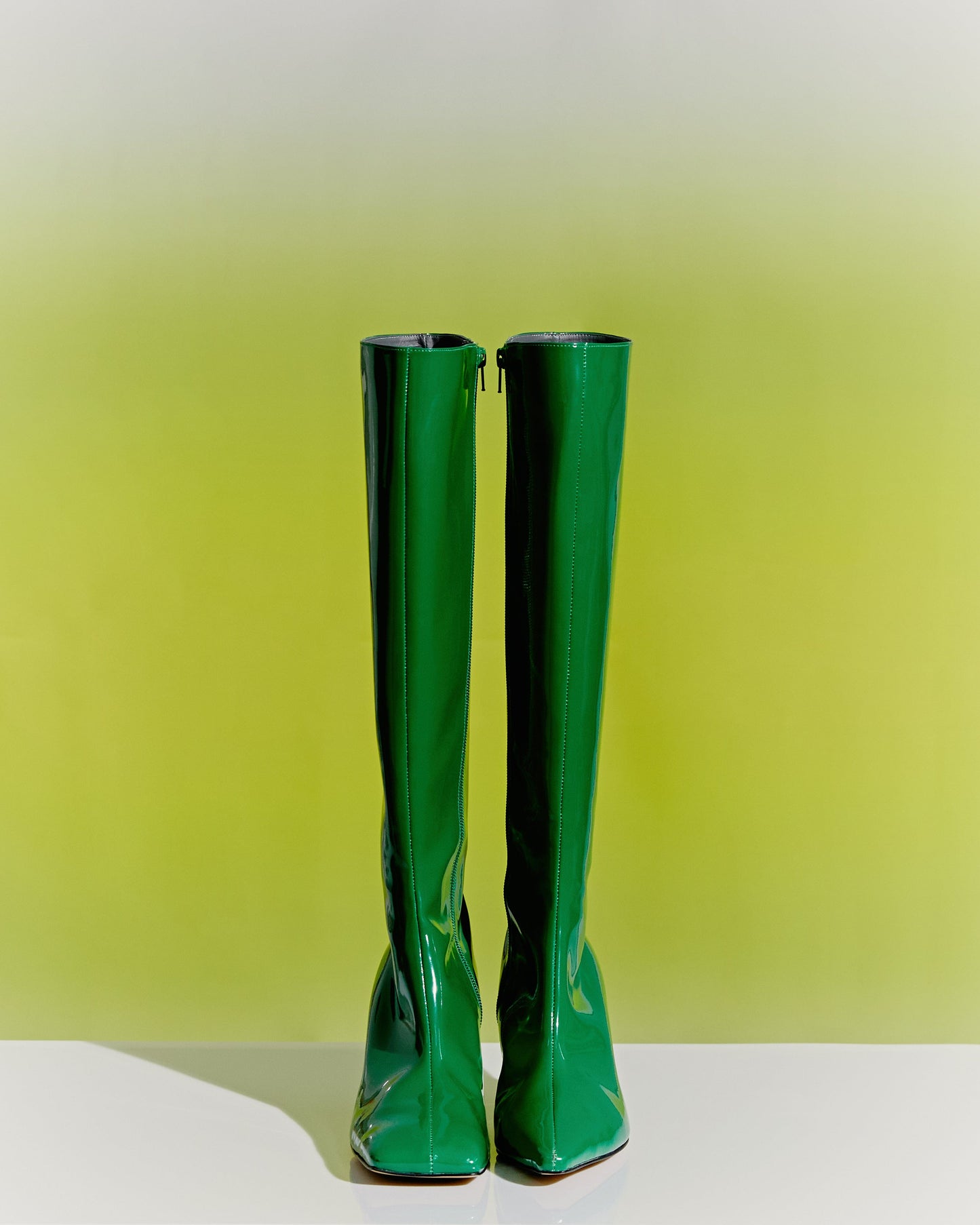 Spinach Green Tri-Square-Sun Woo-APOC STORE