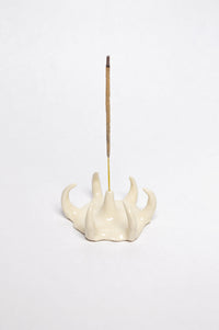 Beige round incense holder 5-Cléo SJölander-APOC STORE