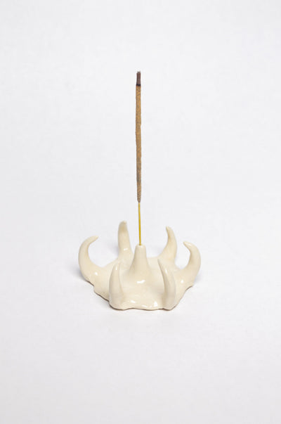 Beige round incense holder 5-Cléo SJölander-APOC STORE