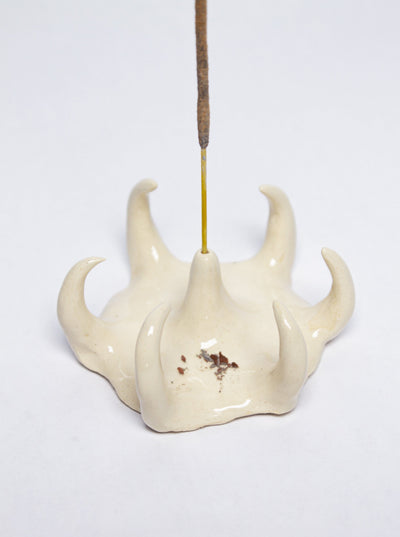 Beige round incense holder 5-Cléo SJölander-APOC STORE