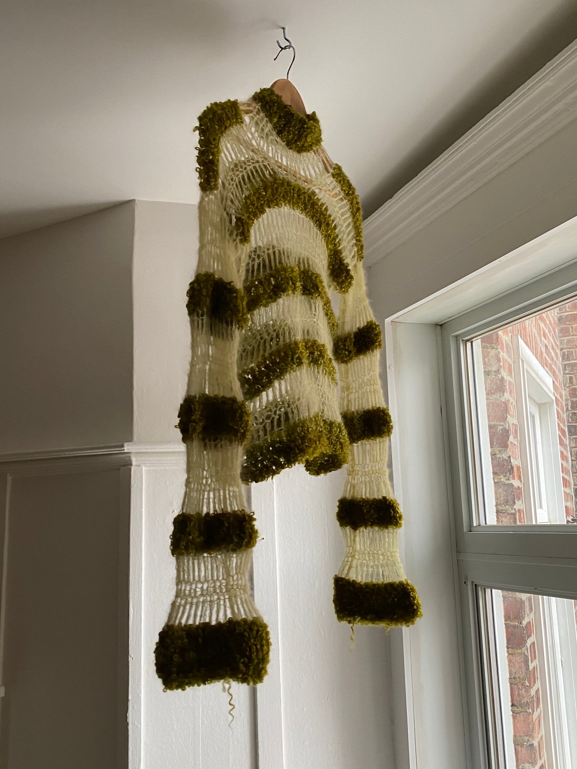 Absi/nthe Jumper-VAISSEAU-APOC STORE