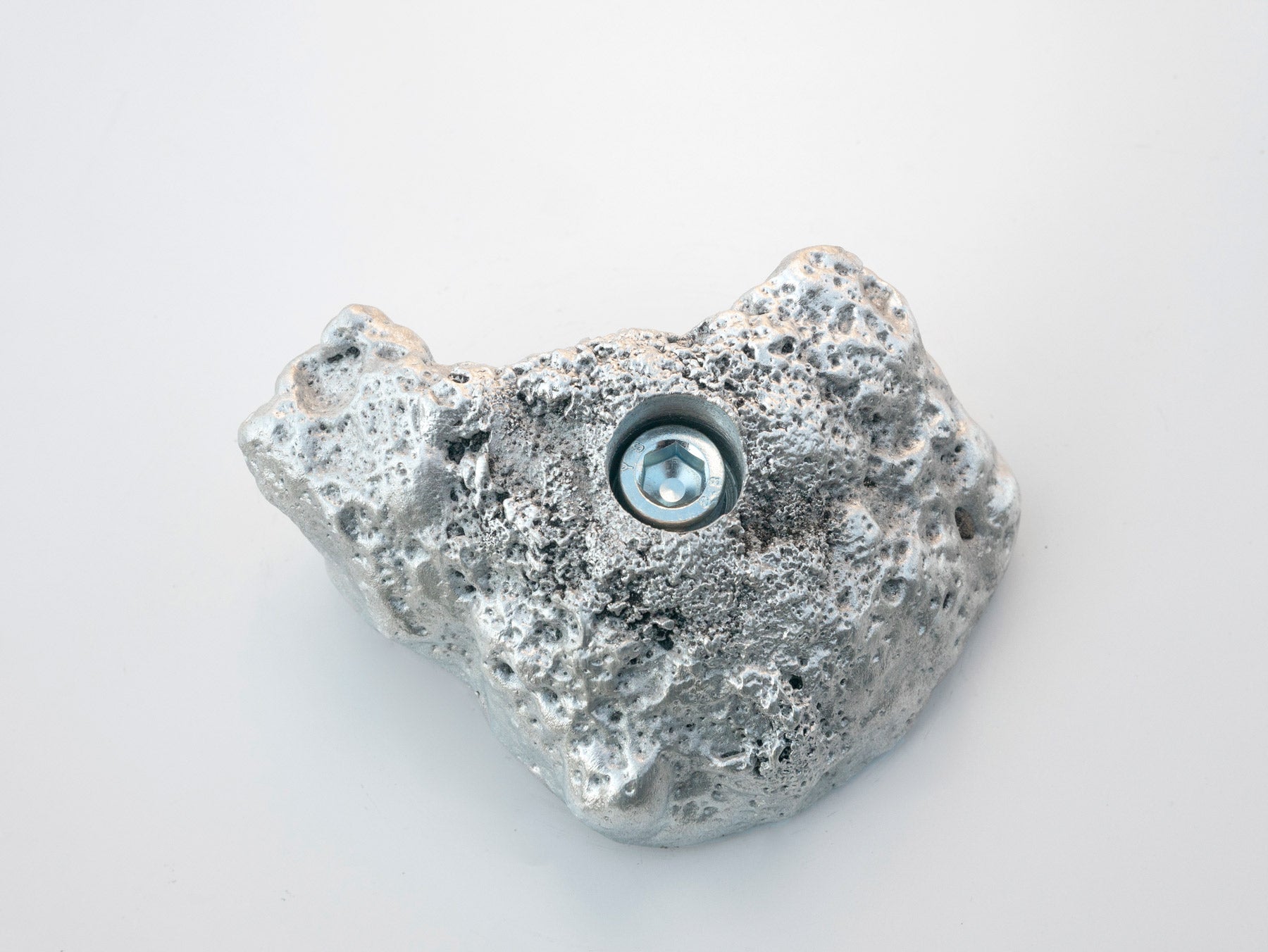 Set of 6 Aluminum Climbing Holds 1-Elissa Lacoste-APOC STORE