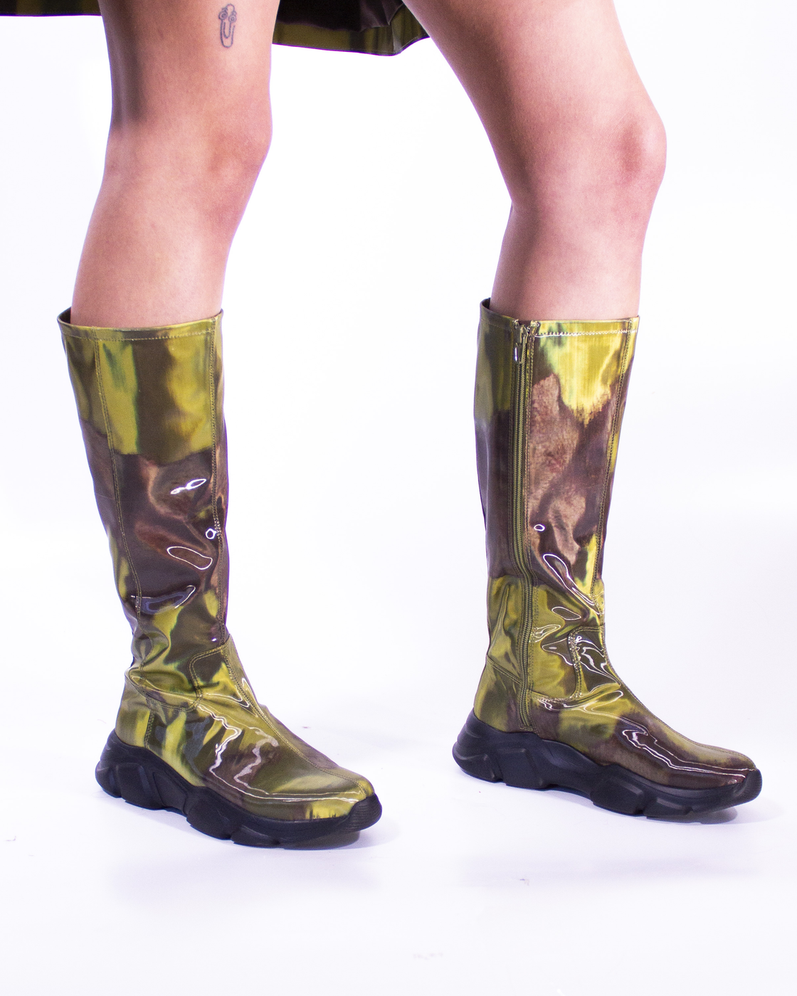 Leeann Huang Holographic Banana Cow Color-Changing Boots – APOC STORE