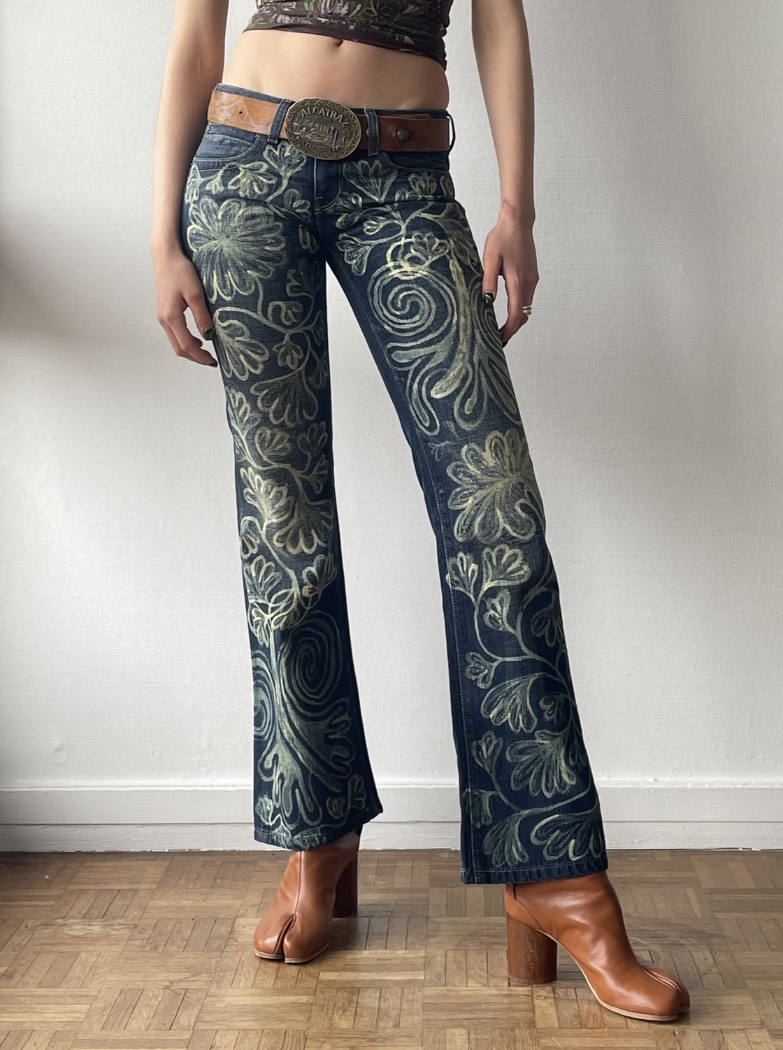 Anna Castellano Hand Painted Jeans – APOC STORE