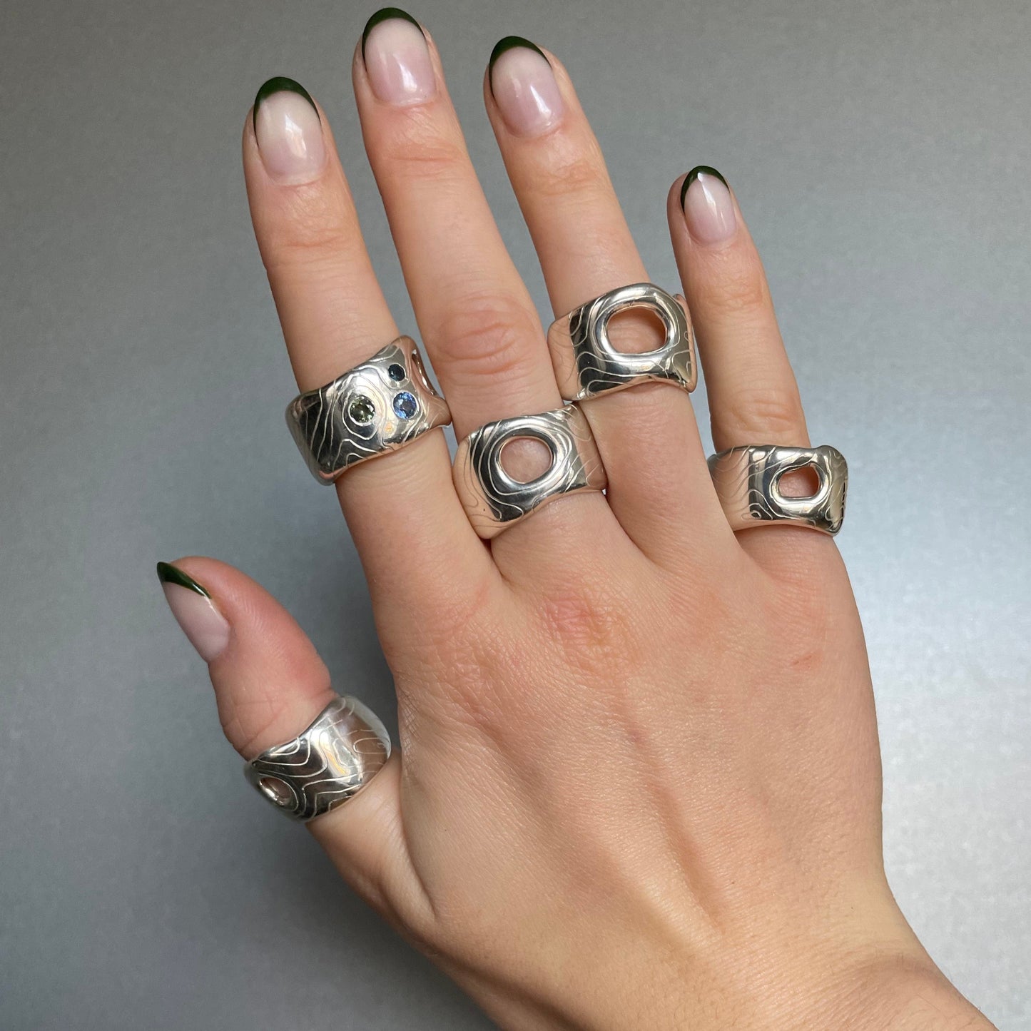 Globe Ring-OCTI-APOC STORE