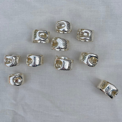 Globe Ring-OCTI-APOC STORE