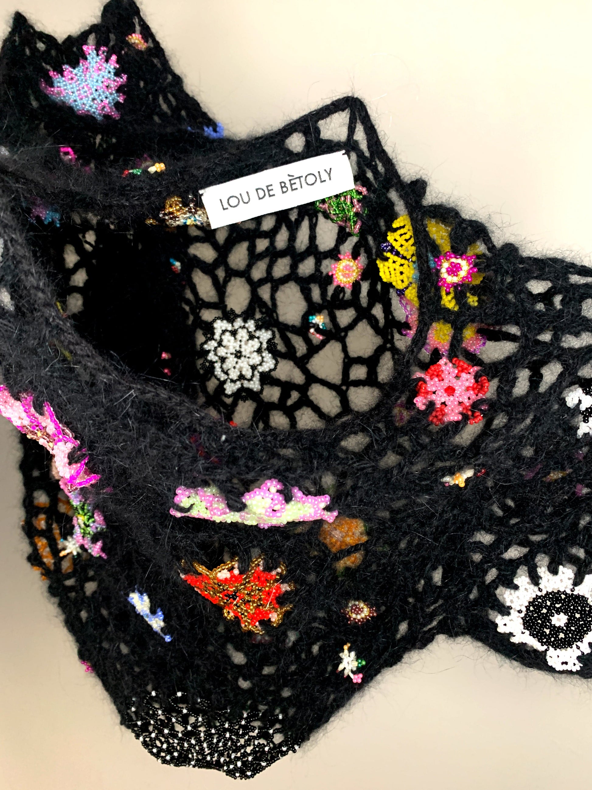 Bead Weaving Top Black-Lou de Bètoly-APOC STORE