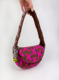 Milk Choc Saddle Kisses Bag-Carboot-APOC STORE