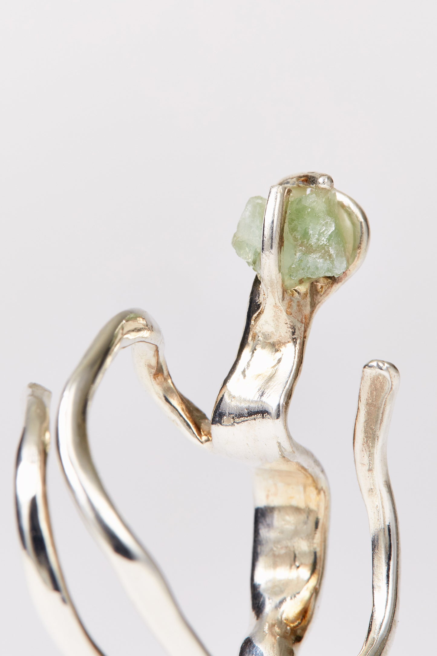Green Fluorite Spiral Shirt Ring 002-Karmuel Young-APOC STORE