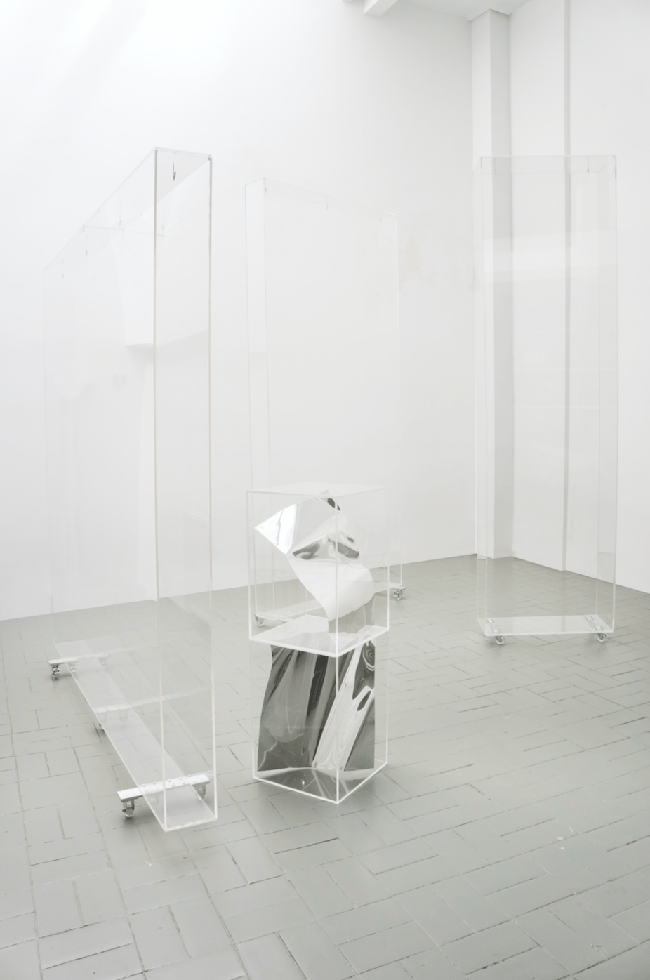 Transparent Divider-Forever Studio-APOC STORE