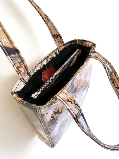 Colour-Changing Tiger Tote-Leeann Huang-APOC STORE
