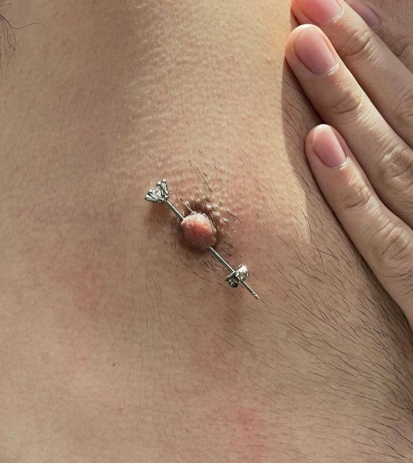 Solitaire Pin Gold-D’heygere-APOC STORE