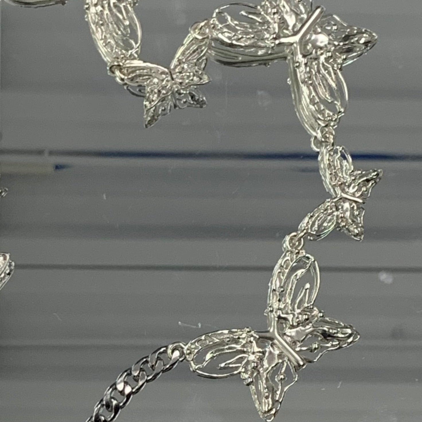 Multi wear Y Logo Butterfly Chain-YINGLIN-APOC STORE